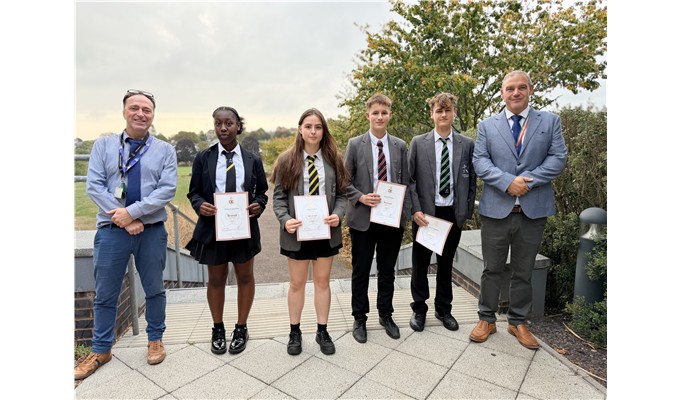 More Students Complete Their DofE Awards &ndash; photo 19
