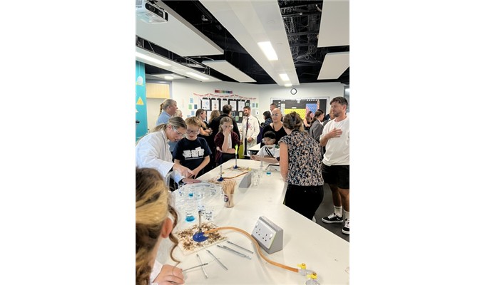 Science Takes Centre Stage at Open Evening &ndash; photo 48