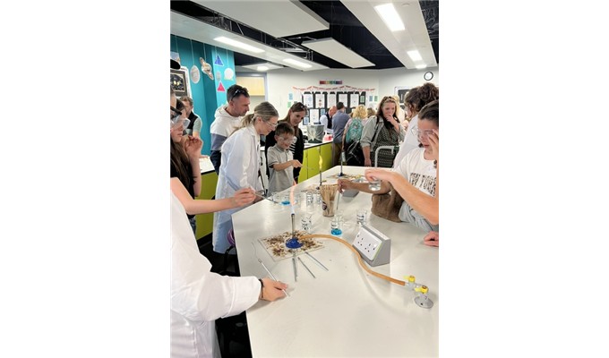 Science Takes Centre Stage at Open Evening &ndash; photo 56