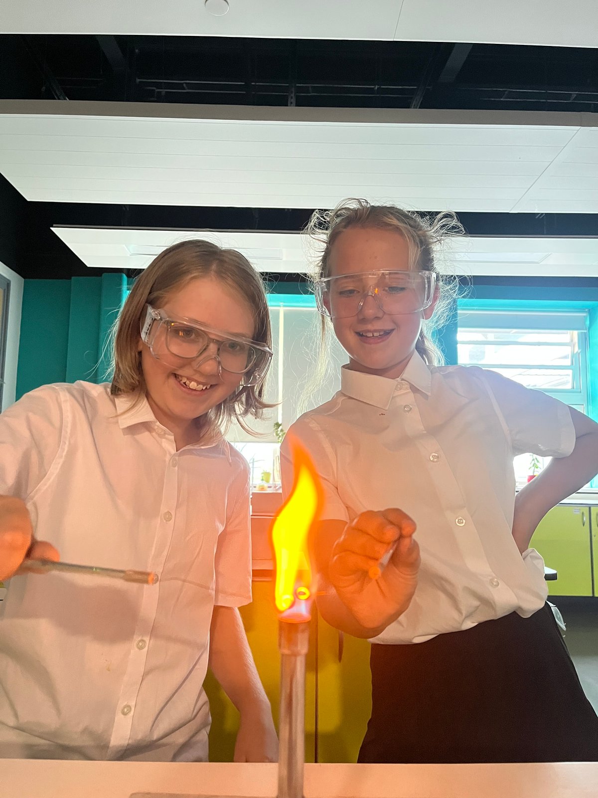 CATALYST Club Explores the Science of Colour