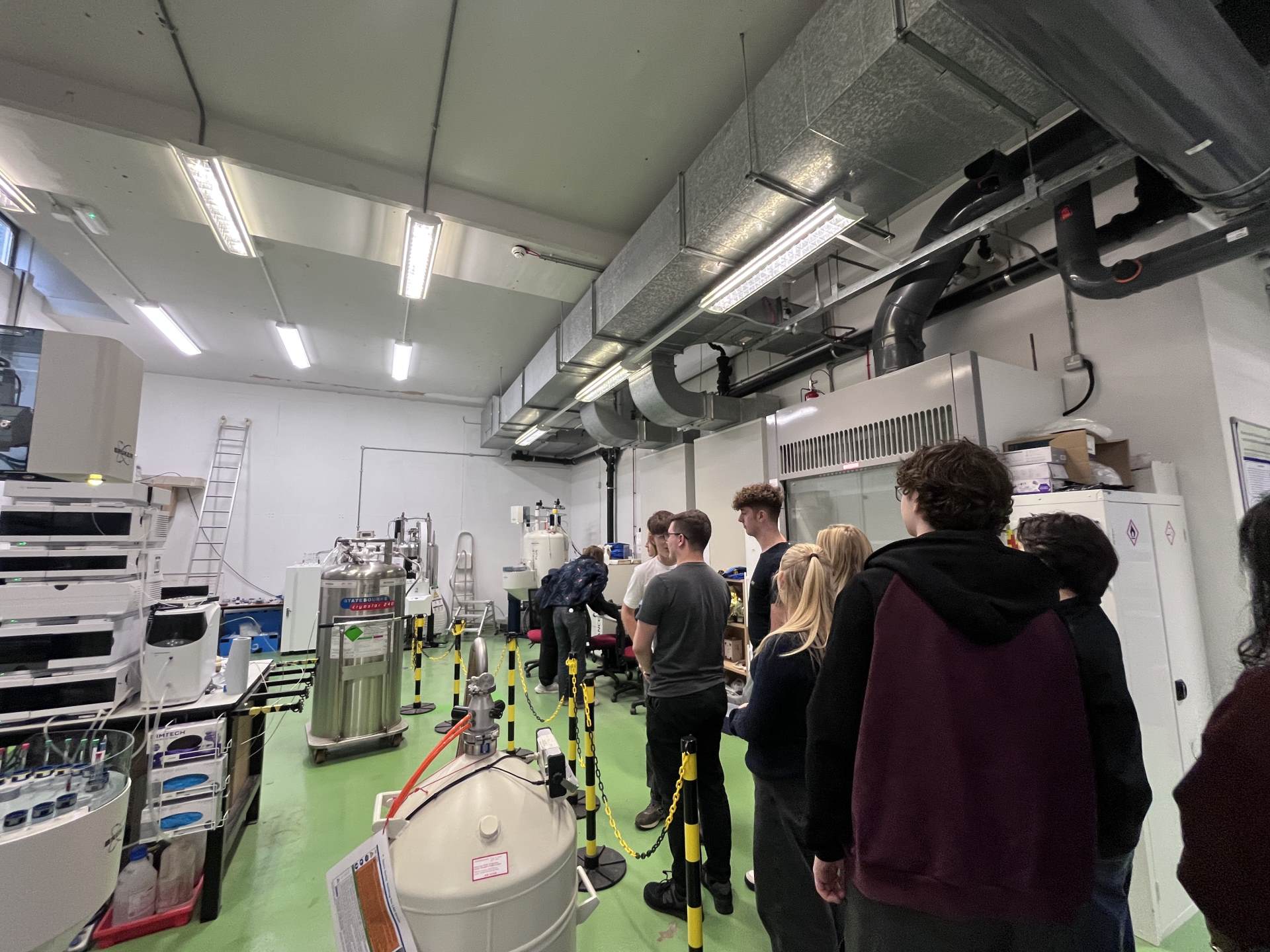 Year 13 Chemists Step into the Lab at the University of Bath – photo 2