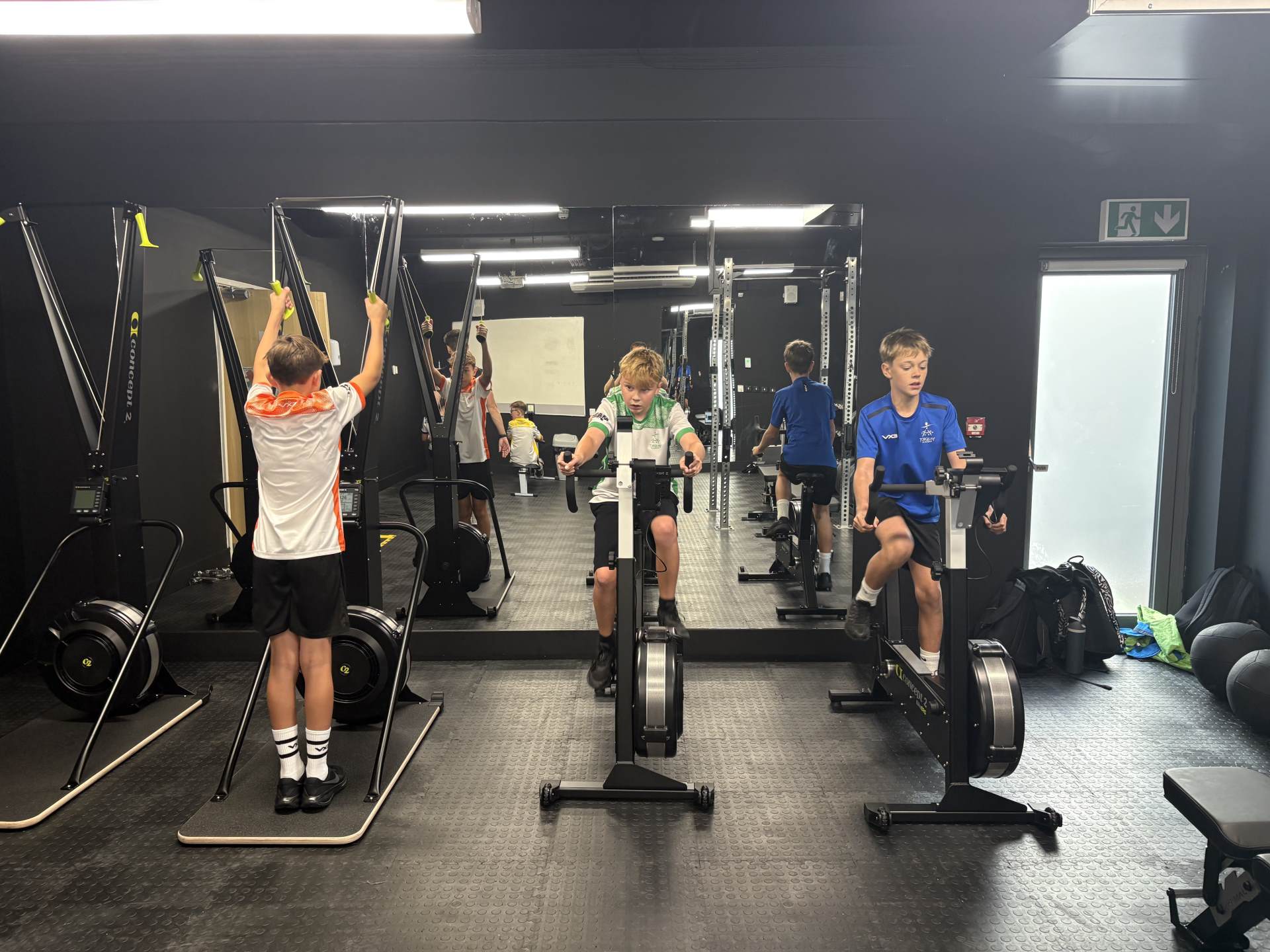 Year 7 Make an Energetic Start to Hyrox – photo 2