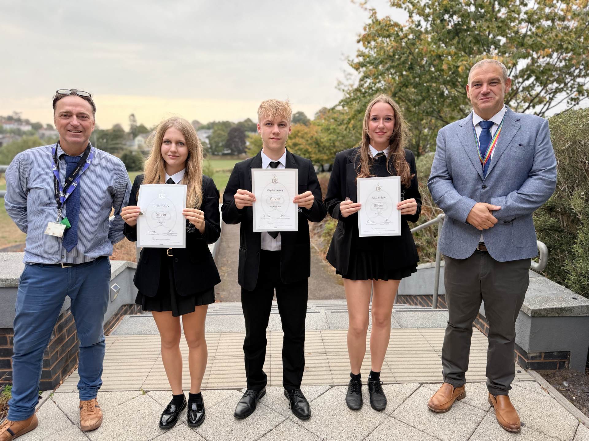 More Students Complete Their DofE Awards – photo 20