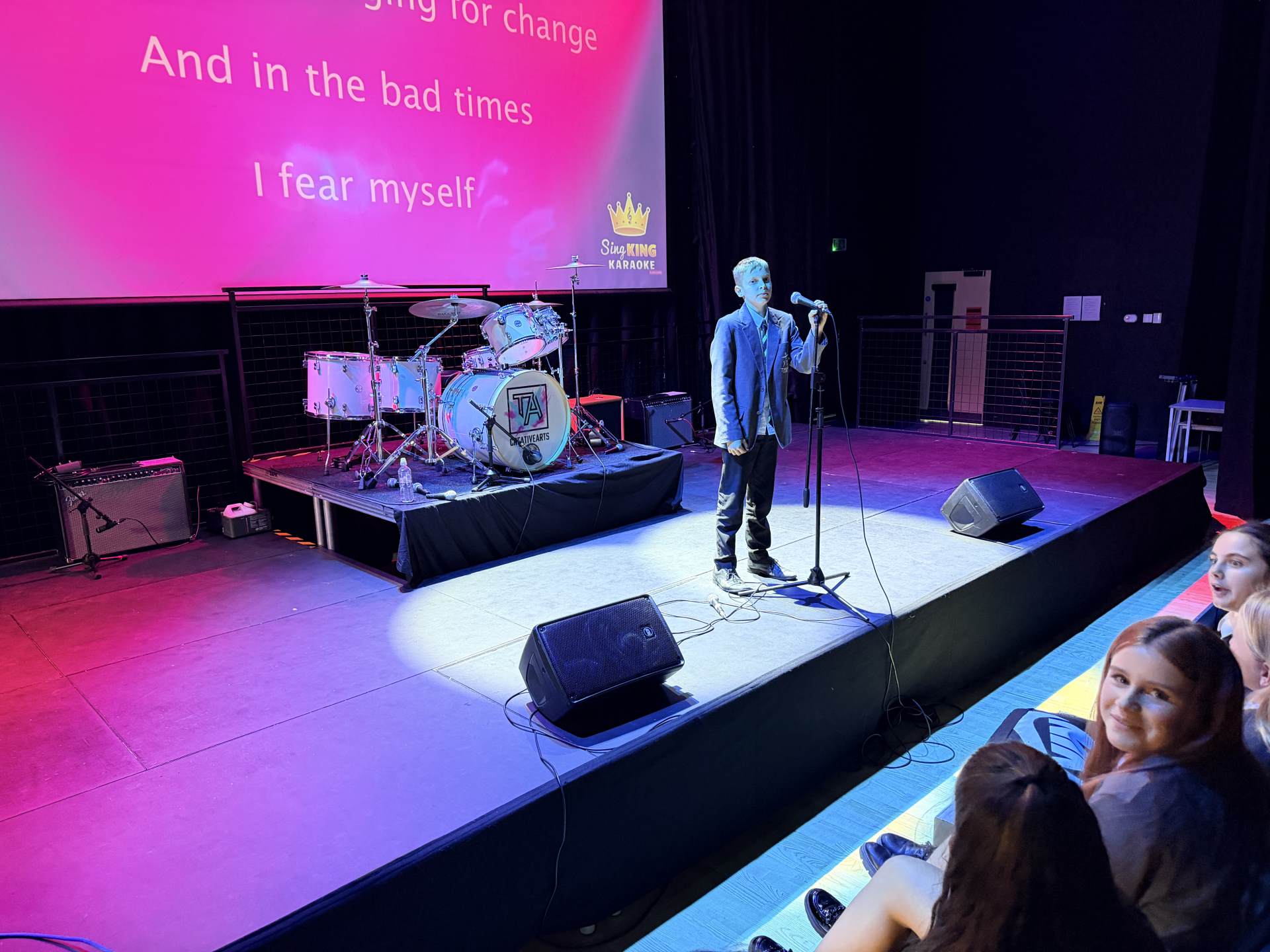 Fun Friday karaoke &ndash; photo 3